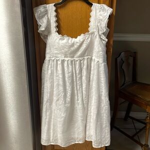 Women’s short white dress with lace accent large